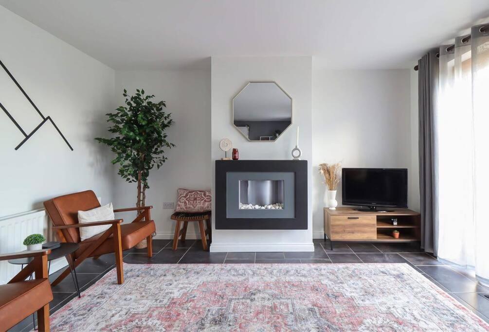 Modern 2 Bed At The Mournes Appartement *