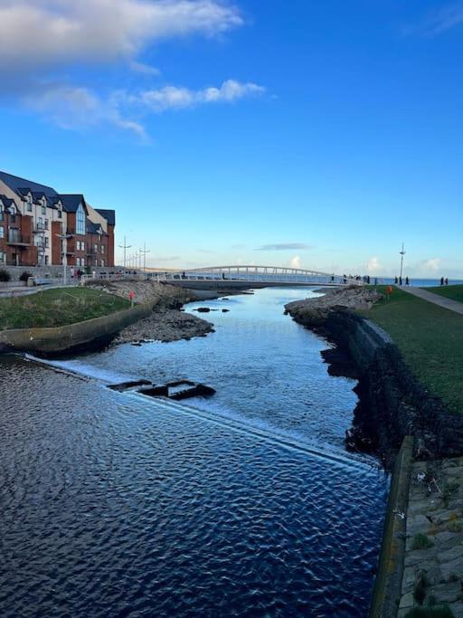 Modern 2 Bed At The Mournes * Newcastle (Down)