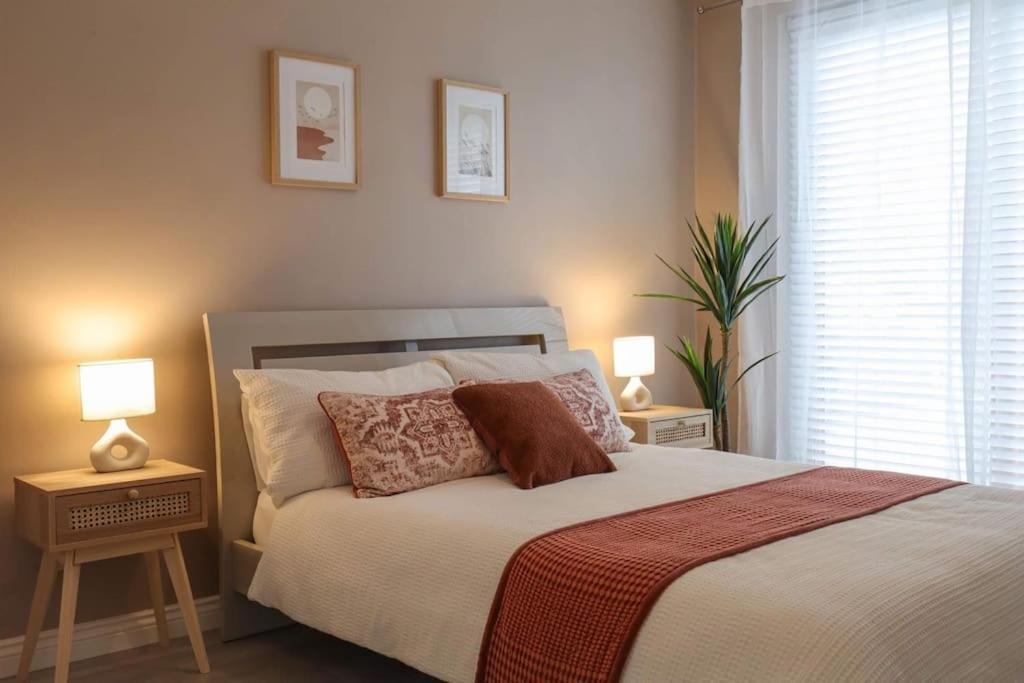 Modern 2 Bed At The Mournes Appartement
